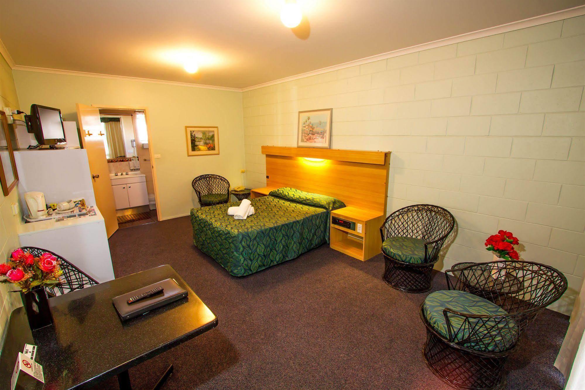 Y Motel